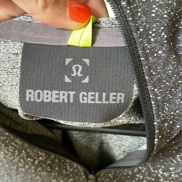 ROBERT GELLER x lululemon Take The Moment Hooded 1/2 Zip - Picture 5 of 7